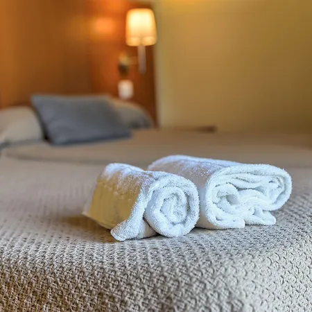 Ibaigune فندق 2*