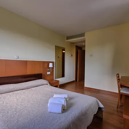 Hotel Ibaigune 2*